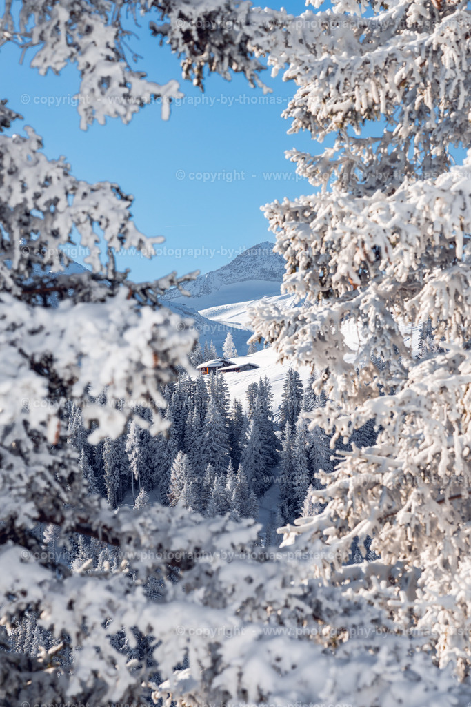 Eggalm Winterwanderweg copyright  Thomas Pfister-12 | PHOTOGRAPHY BY THOMAS PFISTER