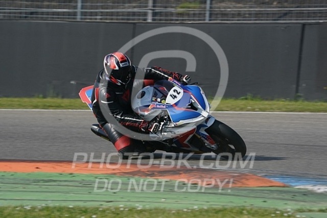 2022_05_09_PBK_21295 | Sportfotografie; SlowMotion; Video; Rennstrecke; Hafeneger; Speer; Racing; RSE; BMW; CBO; Trackday; Motorsportarena; Hockenheimring; Brno; Most; Barcelona; Valencia