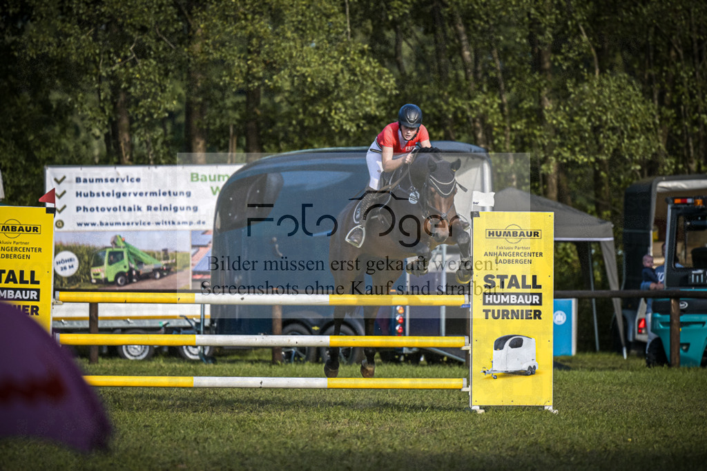DOS_0962 | Entdecke hochwertige Reitturnierfotos von Foto Oger. Professionell, emotional und authentisch – jetzt Lieblingsmomente im Shop bestellen.Deutschlandweite Turnierfotografie. - Realisiert mit Pictrs.com