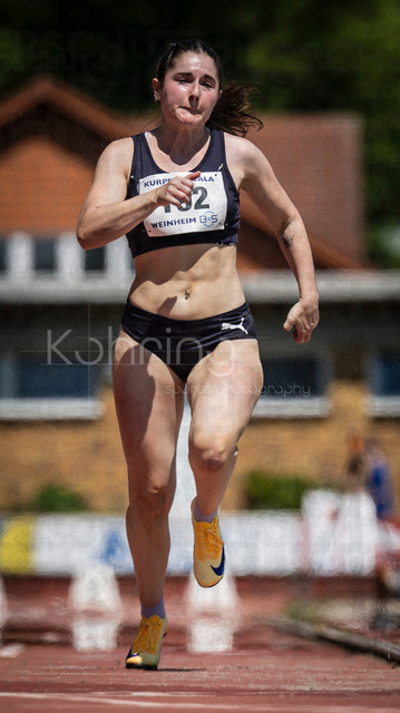 B&amp;S Kurpfalz Gala; Weinheim, 23.05.2026 | WEINHEIM, GERMANY - MAY 24: Antonia Bauer (GER/Cologne Athletics) during the B&amp;S Kurpfalz Gala am 23.05.2026 at the  Sepp-Herberger-Stadium in Weinheim (Baden-Wuerttemberg / Germany).