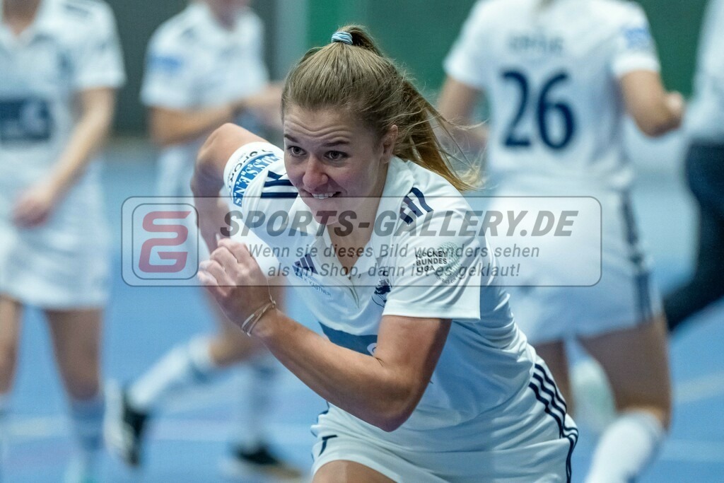HK_20240113_107856 | 1. Bundesliga Damen Düsseldorfer HC - Club Raffelberg am 13.1.2024 DHC Halle, Düsseldorf , Mabel Brands ( Düsseldorfer HC #7 )