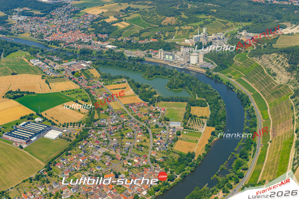 Das Luftbild zeigt : Trennfeld Triefenstein - Die Luftaufnahme wurde 2023 vom UL-Flugzeug aus erstellt ( keine Drohne ) - Hochauflösende Luftaufnahme - Für grossformatige Ausdrucke geeignet. Die Geschenkidee !Mit Lizenz und Bildrechte bestellbar