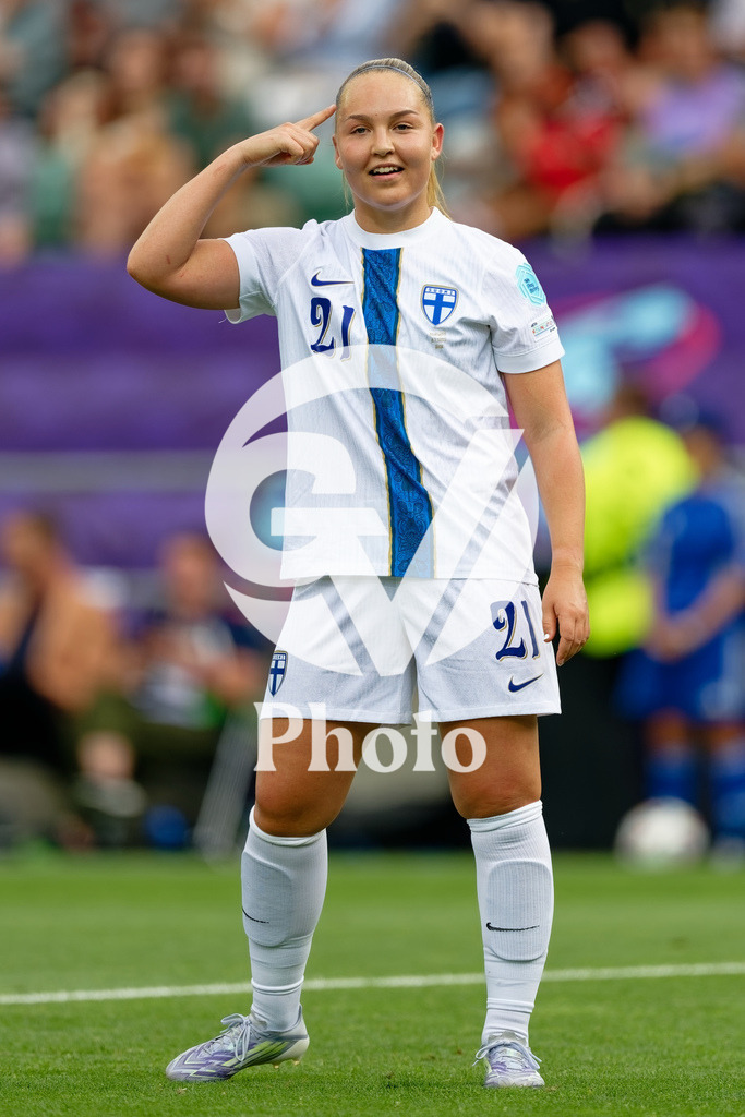 Norway v Finland - UEFA Women's EURO 2025 Group A | SION, SWITZERLAND - JULY 6: Oona Sevenius of Finland  celebrates after scoring her team's first goal during the UEFA Womens EURO 2025 Group A match between Norway and Finland at Stade de Tourbillon on July 6, 2025 in Sion, Switzerland. (Photo by Giuseppe Velletri/Sports Press Photo/Getty Images)