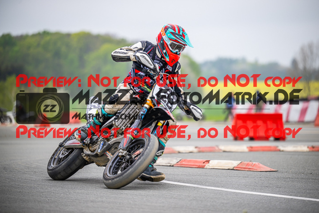 MaZZes_FotoMatrix_230507_7731 | S4