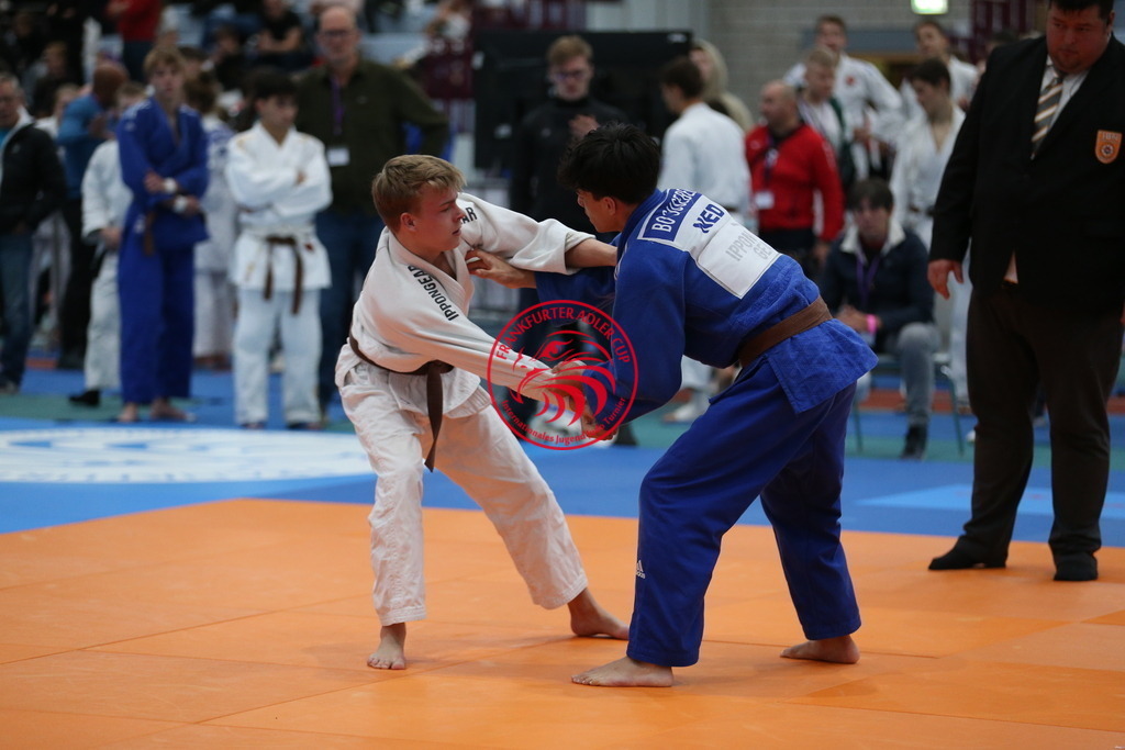 AT3Y0864 | Fotos vom Adler Cup - Pictures from Adler Cup

Hier findet Ihr alle Eindrücke und großen Momente der Adler Cup Wochenenden. Here you will find all impressions and great moments of the Adler Cup weekends. - Realisiert mit Pictrs.com