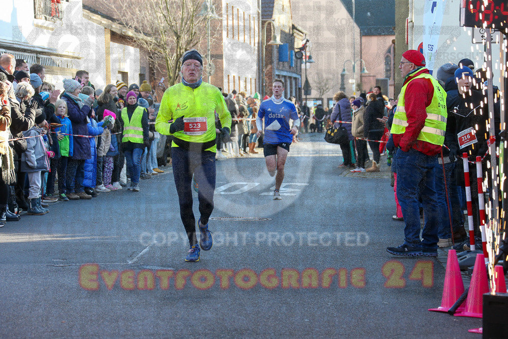241201_1224_EX1_2023 | Sportfotografie im Rhein-Sieg Kreis, Köln, Bonn, NRW, Rheinland Pfalz, Hessen, etc. Unser Tätigkeitsfeld umfasst den Laufsport vom Volkslauf über den Marathon, Duathlon, Triathon bis zum Ultralauf wie Kölnpfad Ultra oder Schindertrail.