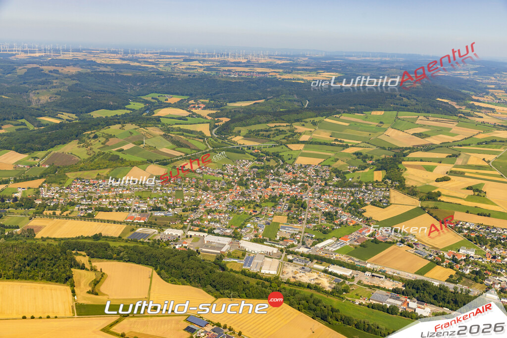 Schrägluftbild  Scherfede  Warburg - Das Luftbild wurde 2025 vom UL-Flugzeug heraus erstellt (ohne Drohne- keine Drohnenaufnahme ) - Hochauflösende Luftaufnahme -Nicht vergleichbar mit Google Maps oder Satelittenbilder- Die Geschenkidee !Mit Lizenz und Bildrechte bestellbar