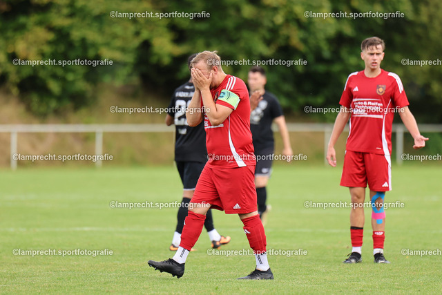Fußball I Herren I Saison 2025-2026 I Verbandsliga Süd I 7. Spieltag I SV Schackendorf - SV Azadi Lübeck I 06.09.2025.124 | Jorrit Bernoth (16, SV Schackendorf) - Realisiert mit Pictrs.com