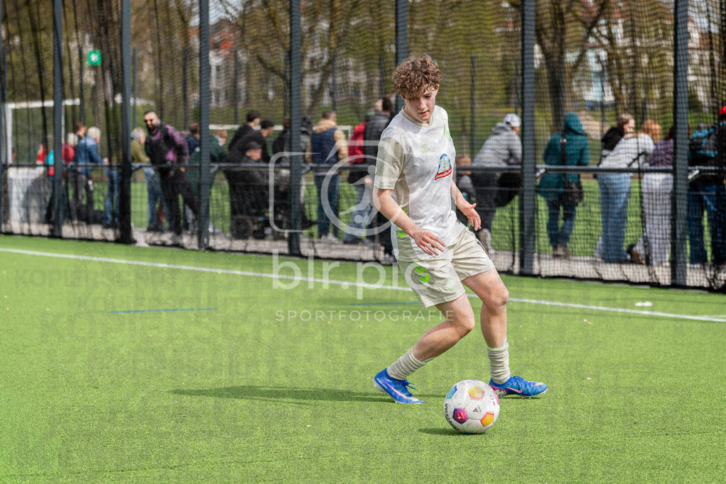 _DSC3327 | Professionelle Fußball- und Sportfotografie. Spielbilder online ansehen und kaufen – Einzelbilder oder komplette Galerien in hoher Qualität. - Realisiert mit Pictrs.com