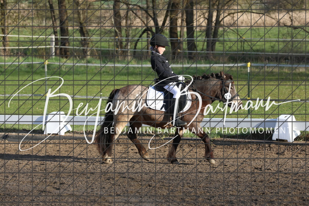 AZ2A2442 | Benjamin Bartmann Photomoments