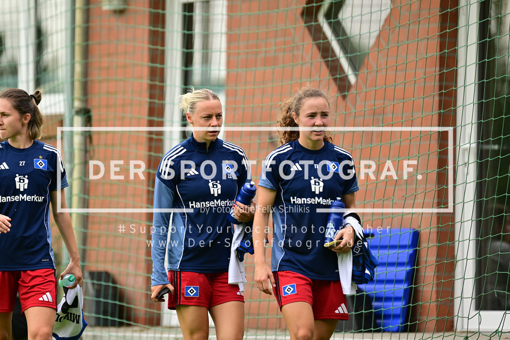 Fußball I Frauen I Saison 2025-2026 I Testspiel I Hamburger SV - Holstein Kiel I 57470 | Der Sportfotograf. - Realisiert mit Pictrs.com