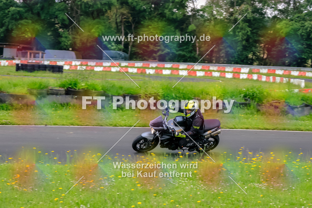 VBK-7005 | Hier findet Ihr Bilder von Touristenfahrten auf der Nürburgring Nordschleife oder von anderen Veranstaltungen die ich besucht habe. Viel Spass beim Durch Schauen 