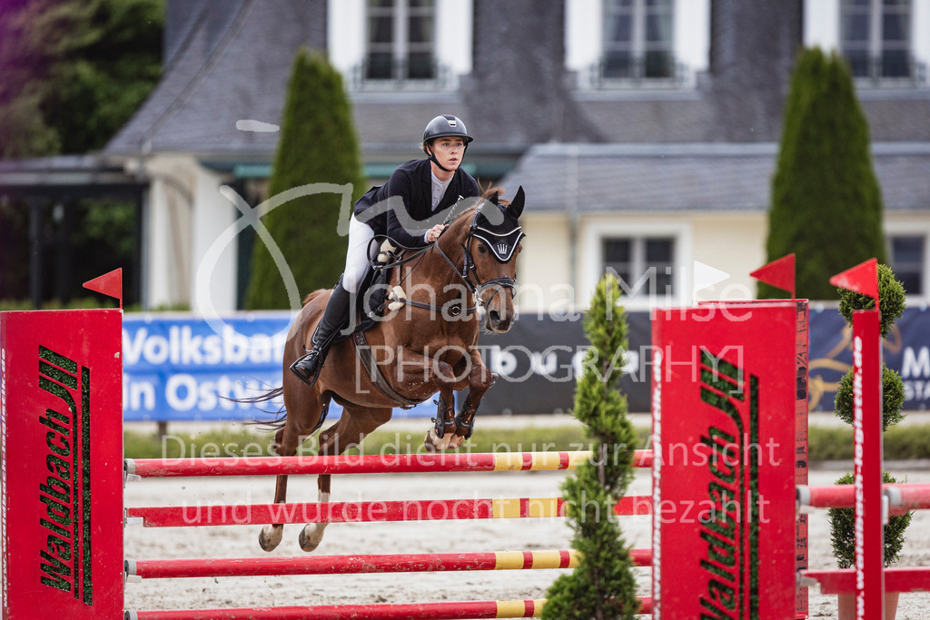 250529_MayDays_Stil-A2-1-347 | Deine schönsten Turniermomente als professionelle Fotos! Entdecke hochwertige Pferdesport-Fotografie im Online-Shop. Jetzt Fotos finden & bestellen!
