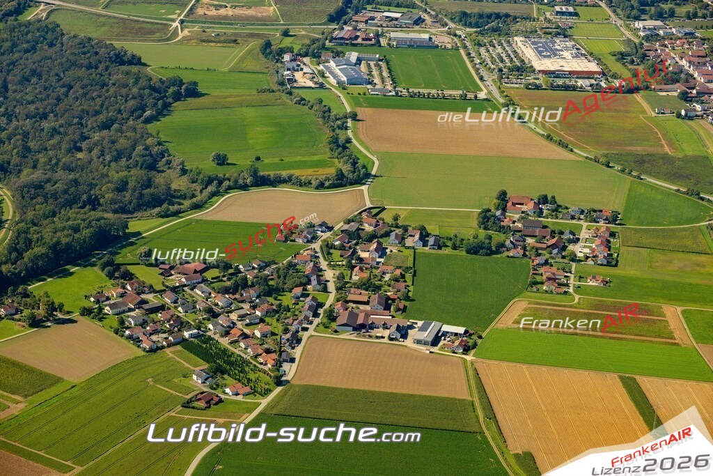 Das Luftbild zeigt : Schiltorn Plattling - Die Luftaufnahme wurde 2023 vom UL-Flugzeug aus erstellt ( keine Drohne ) - Hochauflösende Luftaufnahme - Für grossformatige Ausdrucke geeignet. Die Geschenkidee !Mit Lizenz und Bildrechte bestellbar