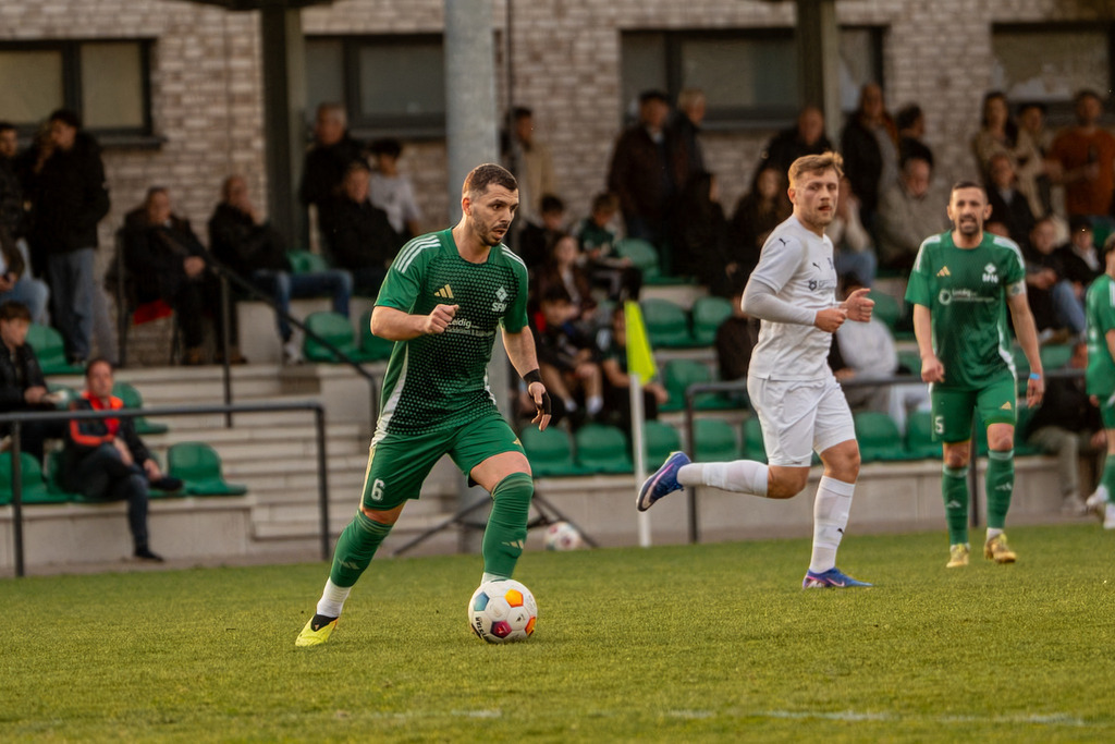 Fußball I Herren I Saison 2025-2026 I Landesliga Weser-Ems I 23. Spieltag I SFN Vechta - BW Lohne II I 00267 | jns.sportfotos - Realisiert mit Pictrs.com