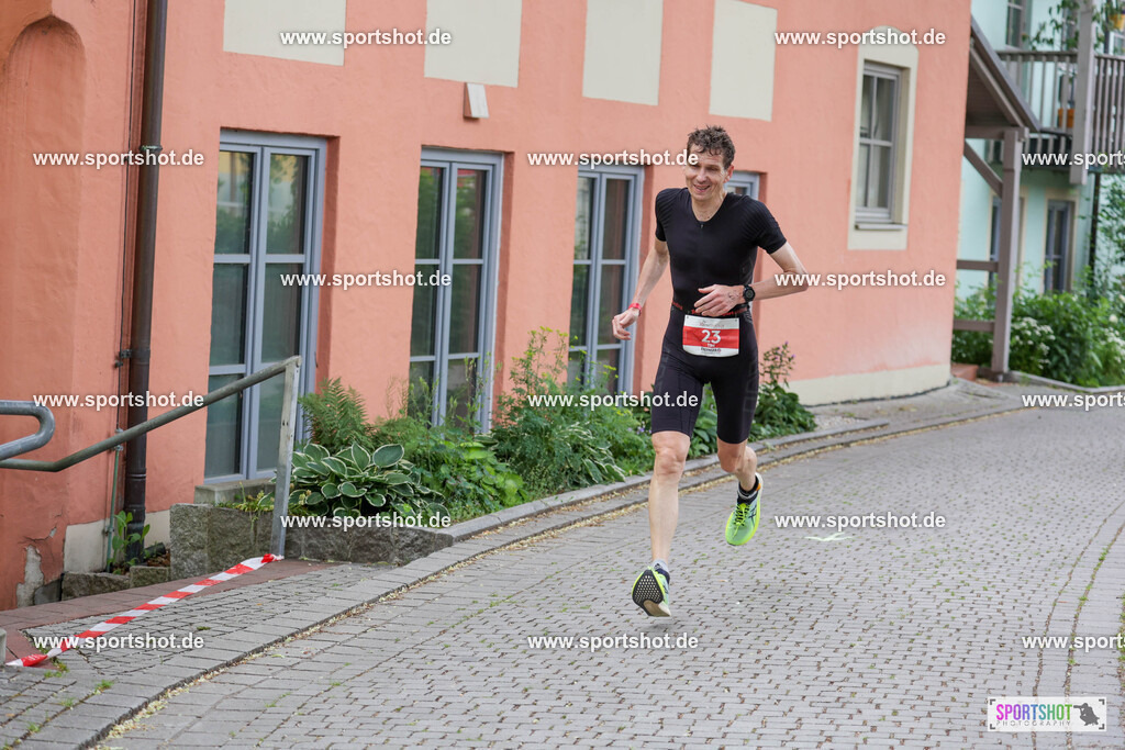 KSZ_5440 | Stadttriathlon Erding 2025. #yourpictrs #sportshot_your_pictrs @Sportshotphotography #stadttriathlonerding Copyright: www.sportshot.de