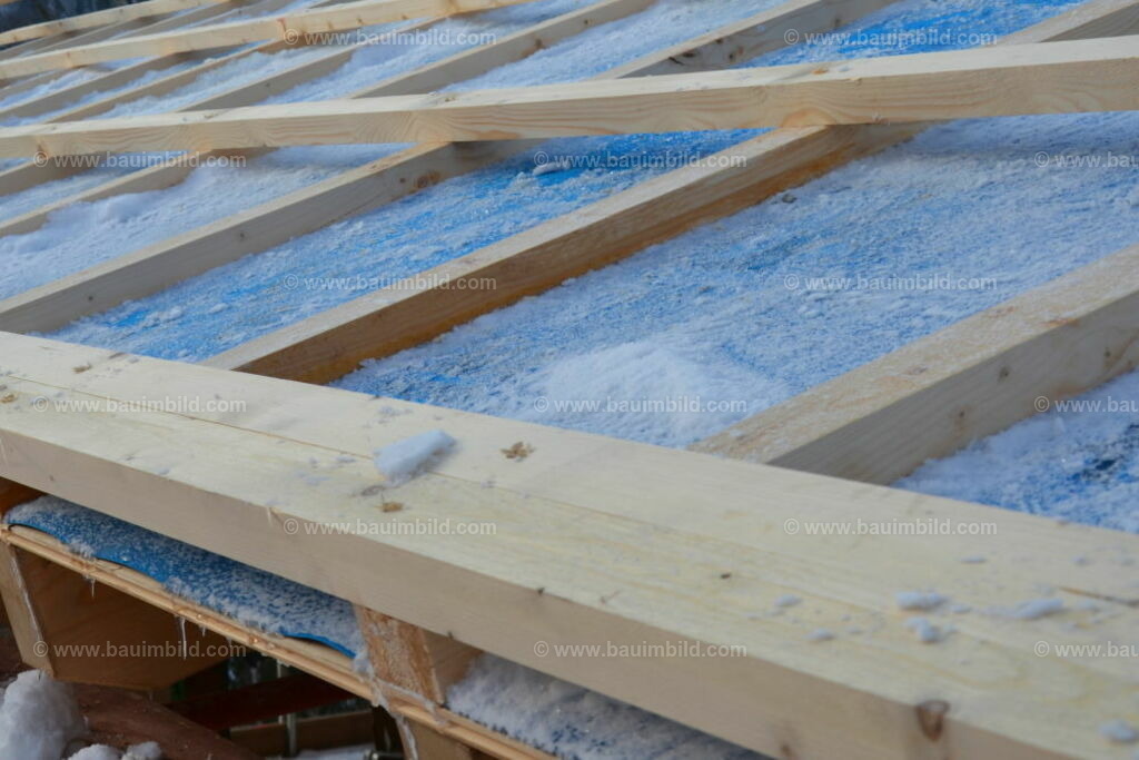 bib-lg09-holzbau-0180 | Nach LV-Leistungsgruppen sortierte Detailfotos über den Bau eines Hauses. Alle Hausbau-Bilder direkt vom Urheber und Autor der Website Haus-Selber-Bauen.com