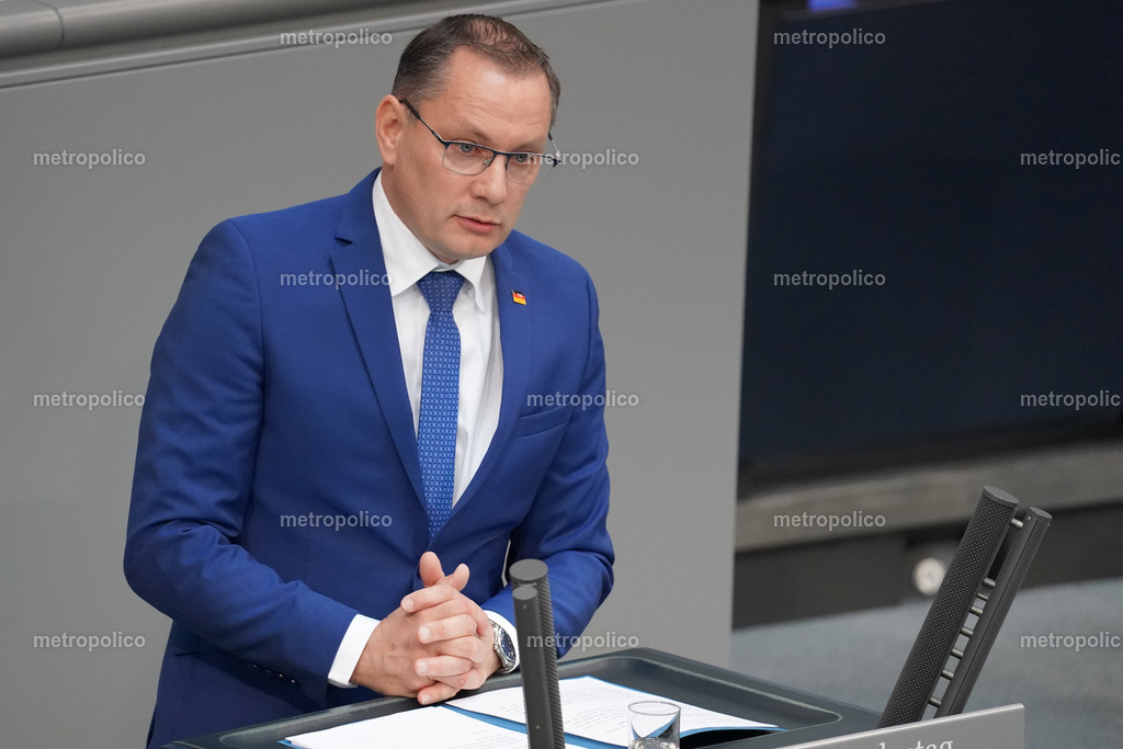 Tino Chrupalla (5) | Metropolico