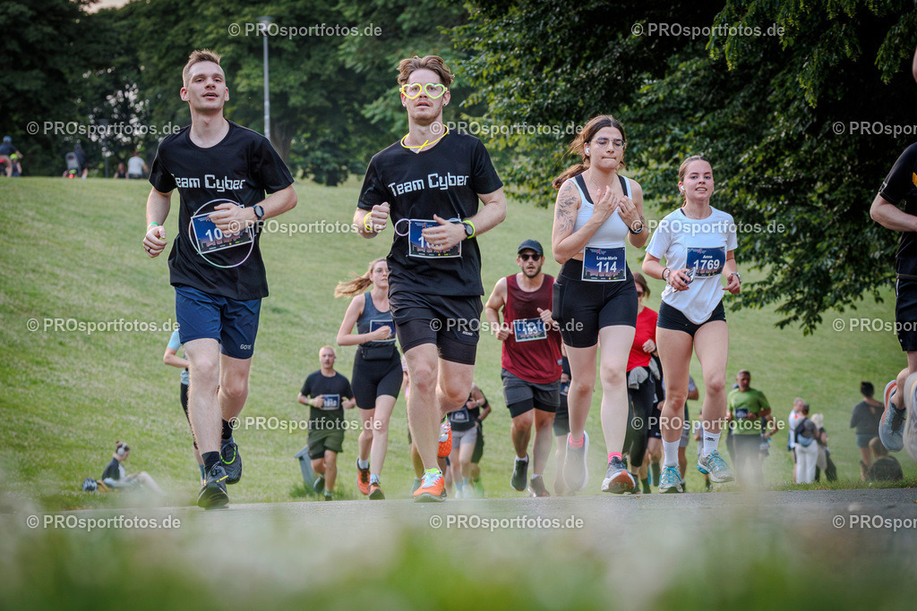 Sparda-Bank Nachtlauf Bonn; Bonn, 18.06.2025 | Impressionen vom Sparda-Bank Nachtlauf Bonn am 18.06.2025 in Bonn (Nordrhein-Westfalen). 