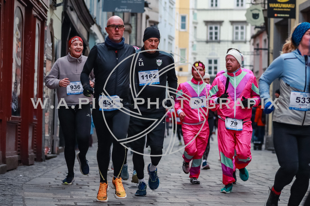 SILVESTERLAUF LINZ 25 | Linz, AUSTRIA, 31. Dezember 25, TRIRUN SILVESTERLAUF LINZ 25 , Image shows: 
Photo: WAPICS / BINDER Manuel