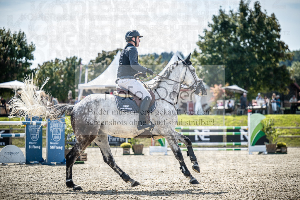 DOS_6133 | Entdecke hochwertige Reitturnierfotos von Foto Oger. Professionell, emotional und authentisch – jetzt Lieblingsmomente im Shop bestellen.Deutschlandweite Turnierfotografie. - Realisiert mit Pictrs.com