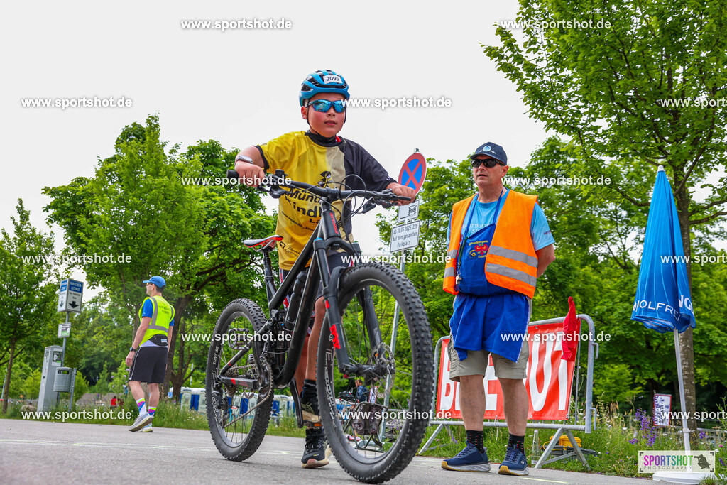995A0703 | Stadttriathlon Erding 2025. #yourpictrs #sportshot_your_pictrs @Sportshotphotography #stadttriathlonerding Copyright: www.sportshot.de