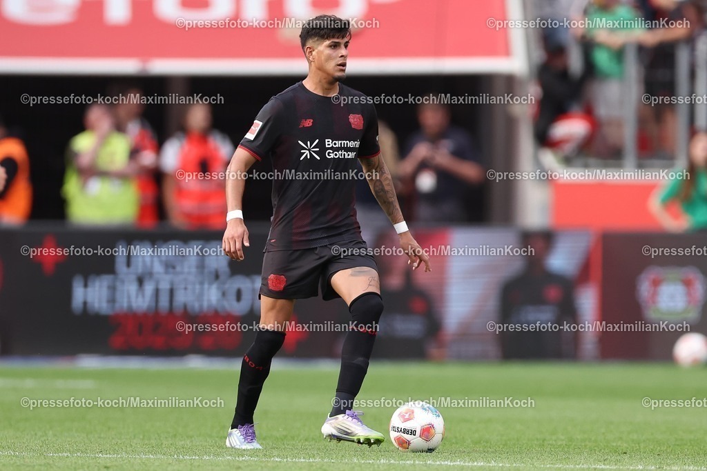 B0405082501103 | 05.08.2025, Fußball, Bayer 04 Leverkusen - Pisa Sporting Club, Testspiel, Saisoneröffnung in der BayArena, Saison 2025 2026: Piero Hincapie (Bayer04 #03)  DFB regulations prohibit any use of photographs as image sequences and or quasi-video.