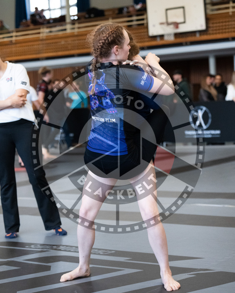 20251129PBB8077 | Fighters compete during the luta livre competition ILLCS XI winter edition on November 29, 2025 in Hannover, Germany.