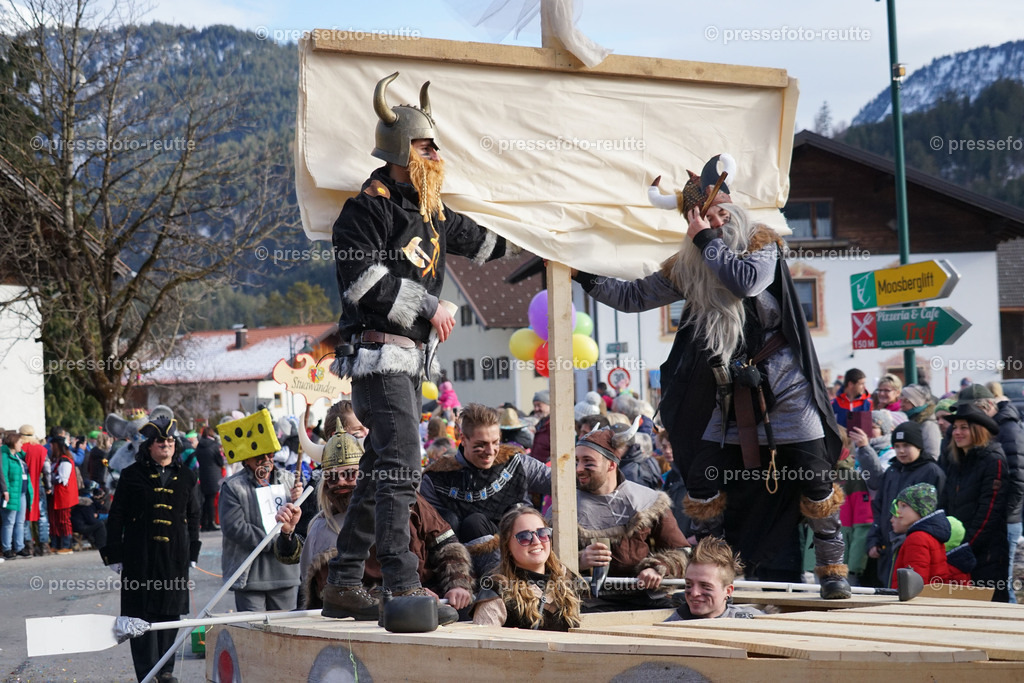 news-2023-Feb11-Fasching-Weissenbach-DSC01906 | Info aus dem Bezirk Reutte/Ausserfern Tirol sowie eine umfangreiche Bilddatenbank über die gesamte Region: Lechtal, Talkessel Reutte, Tannheimertal, Zwischentoren. Lech, Plansee, Zugspitze, Grenztunnel, B179, Fernpassstraße, Verkehr, Lawinen, Tradition, - Realisiert mit Pictrs.com