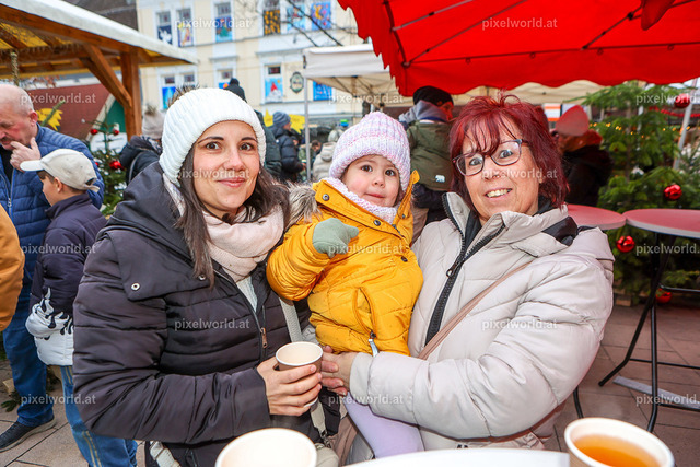Nikolaussackerl am Christkindlmarkt | Bildershop von pixelworld.at - Realisiert mit Pictrs.com