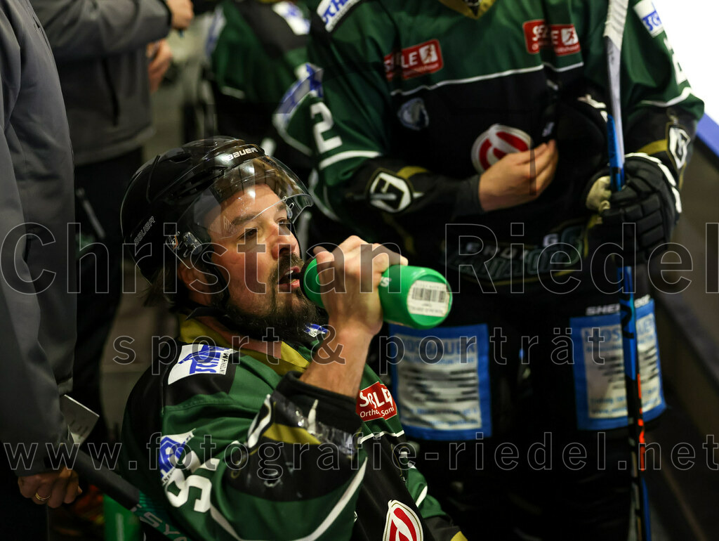 2022-11-06_037_TSV_Erding_gegen_EHC_Koenigsbrunn | Erding, Deutschland, 06.11.2022:
Eishockey, Bayernliga 2022 / 2023, 11. Spieltag, TSV Erding gegen EHC Königsbrunn, Endergebnis: 1:7

Rudolf Lorenz (Erding Gladiators, #91)

Foto: Christian Riedel / fotografie-riedel.net