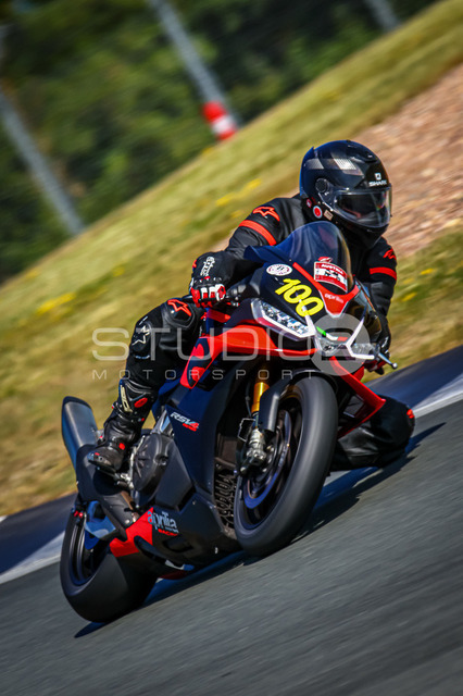 0100-250620BB-010_100 | Deine Full-Service-Agentur für ✔️Videoproduktionen und ✔️Motorsportfotografie Jetzt Angebot anfragen!