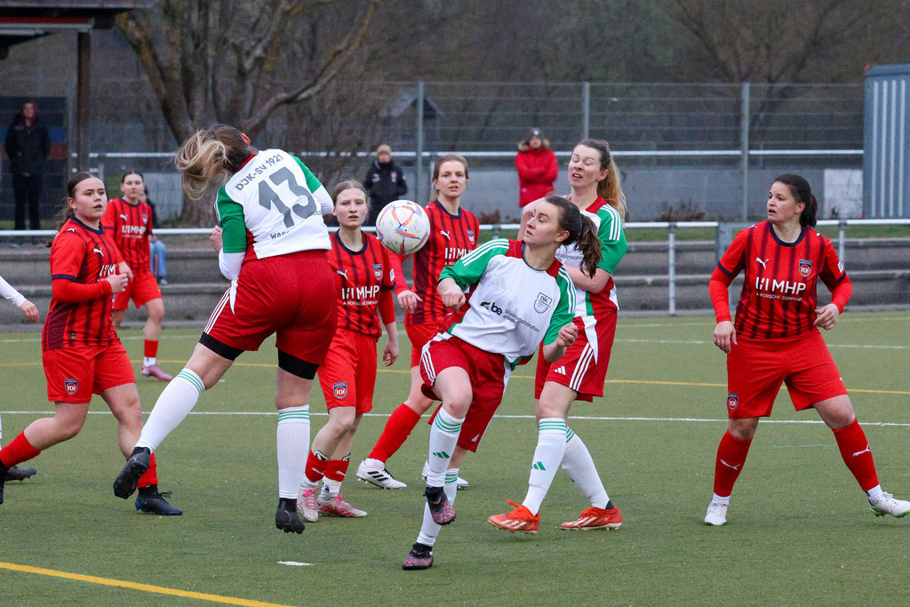 WASFCH_260321_5438 | SGM DJK Wasseralfingen/Neuler vs. 1.FC Heidenheim 1846 II, Fußball, Frauen, Bezirksliga, 2025/2026, 13. Spieltag, 21.03.2026 in Wasseralfingen, Kunstrasen Bürgle(Foto: Michael Bulling) - Realisiert mit Pictrs.com