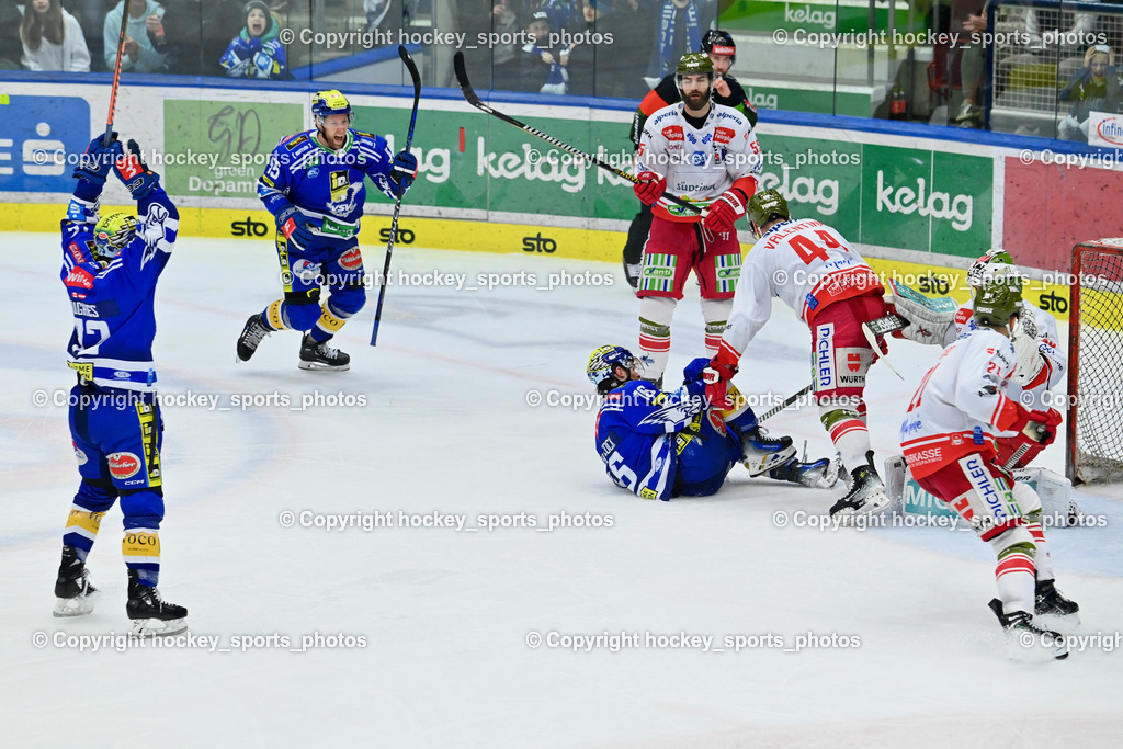 EC VSV vs. HC Bozen 16.2.2024 | Jubel EC VSV, #44 Valentine Scott, #16 Kevin Hancock,  #55 Vandane Davis, #55 SABOLIC Robert,  #72 HUGHES John, EC VSV vs. HC Bozen 16.2.2024, EC VSV vs. HC Bozen 16.2.2024 am 16.02.2024 in Villach (Stadthalle Villach), Austria, (Photo by Bernd Stefan)
