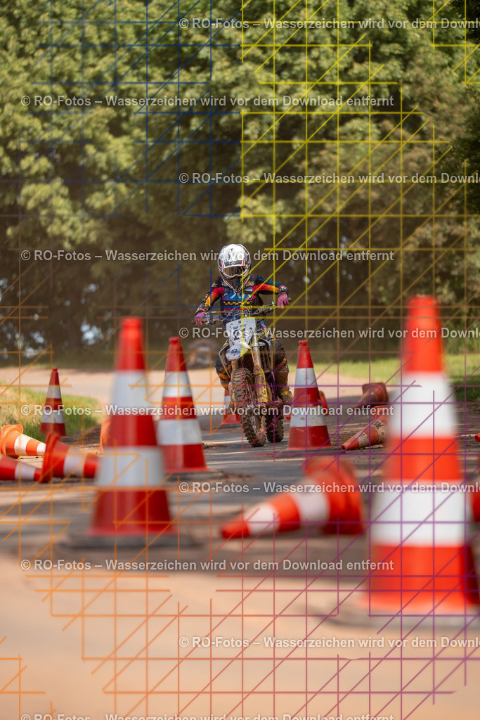 Wolfshausen 4 Lauf -1647 | Sportfotografie von RO-Fotos: Motorsport, Motocross, Enduro, Laufveranstaltungen und Triathlon. Professionelle Fotos von Sportlern und Events. - Realisiert mit Pictrs.com