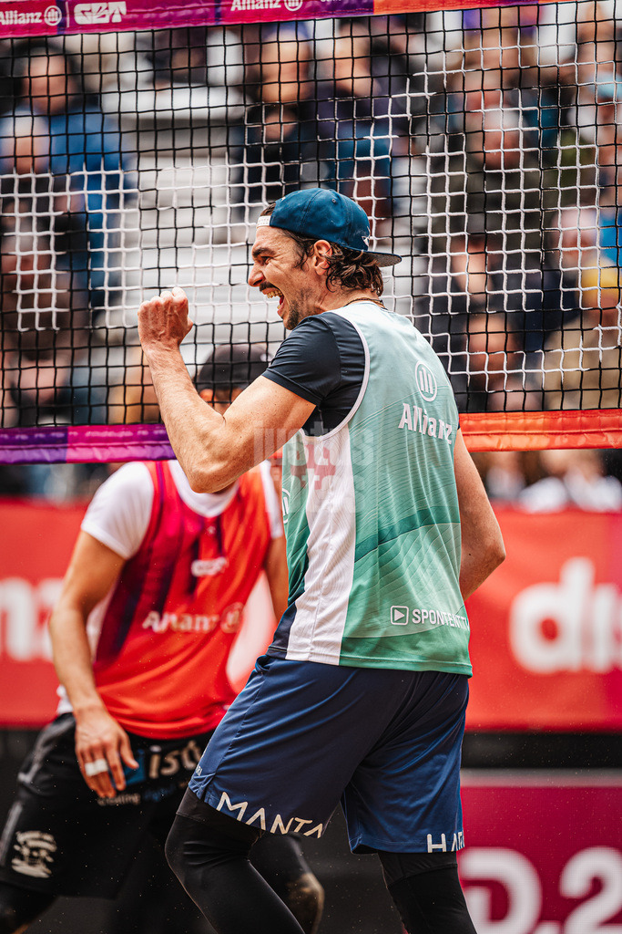 Beachvolleyball | Männer | Allianz German Beach Tour 2026 | Tourstop Düsseldorf | 17.05.2026 | Jannik Kühlborn jubelt