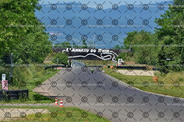 26BT02-1373 | markuskiefer.com - Realisiert mit Pictrs.com