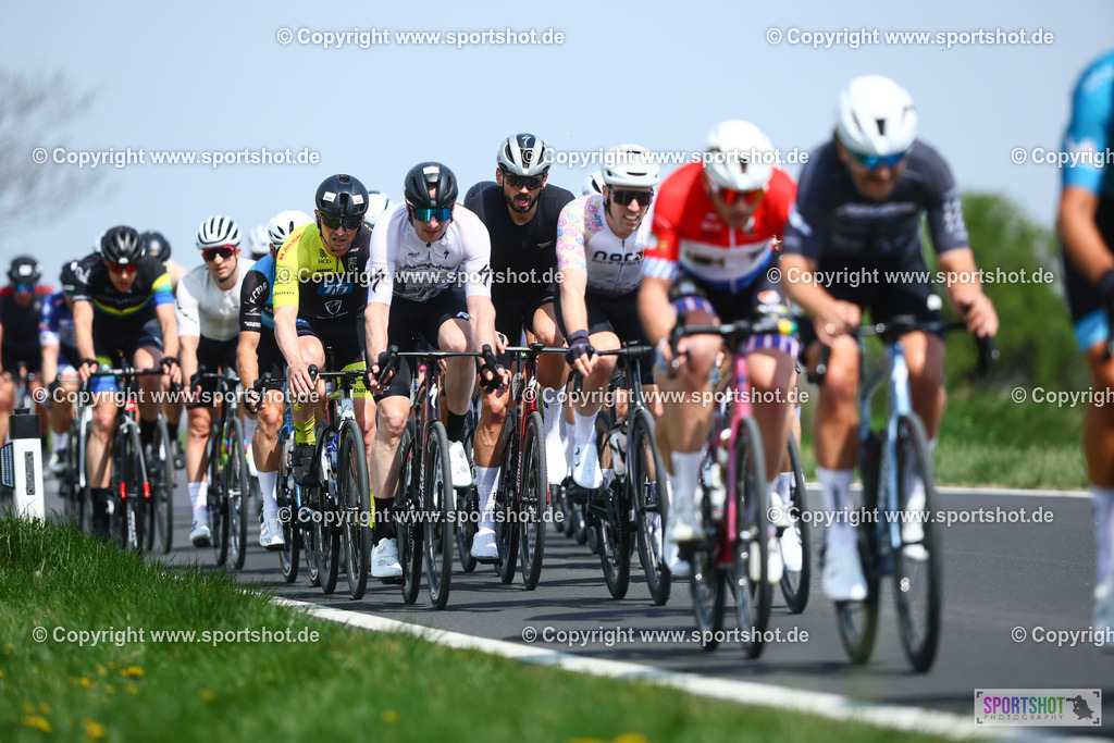 452_TRA55668 | Neusiedlersee Radmarathon 2026@sportshot_your_pictrs #yourpictures#roadtowm2029 #nrm #neusiedlerseeradmarathon #neusiedlersee #neusiedlerseetourismus #burgenland #mörbisch #nrm26 #burgenlandtourismus #voglundco #poweredbyburgenlandtourismus #radsport #rad #marathon #ucigranfondo #visitburgenland #ucigranfondoworldseries