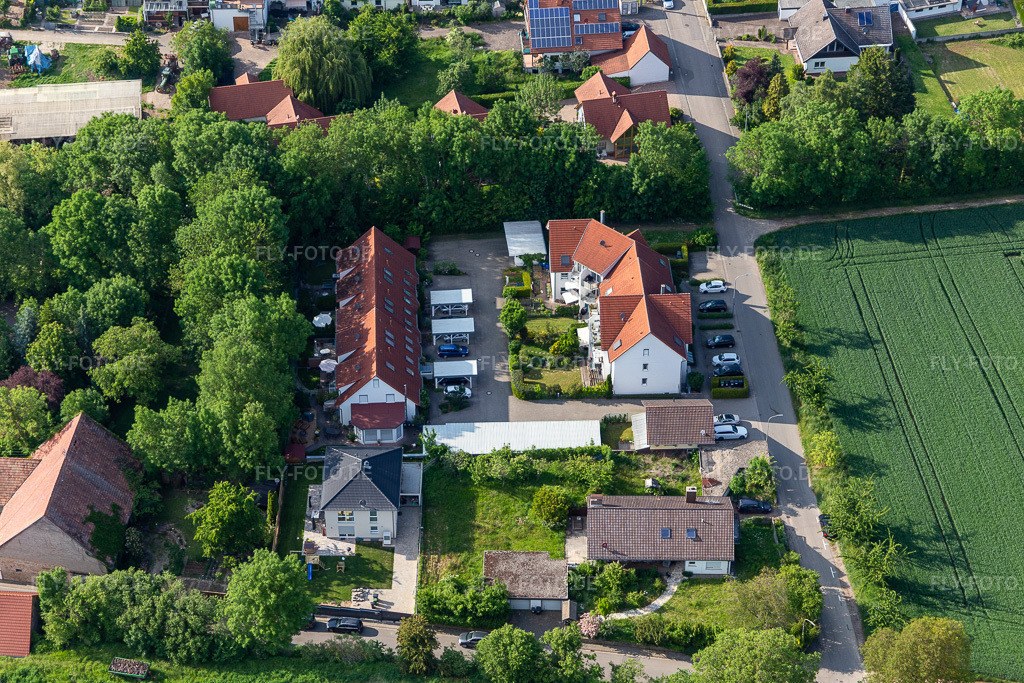Luftbild: Wiesenstr in Essingen im Bundesland Rheinland-Pfalz in Deutschland. Foto: IMG_126977.jpg vom 02.06.2021 durch Werner Riehm/FLY-FOTO.de