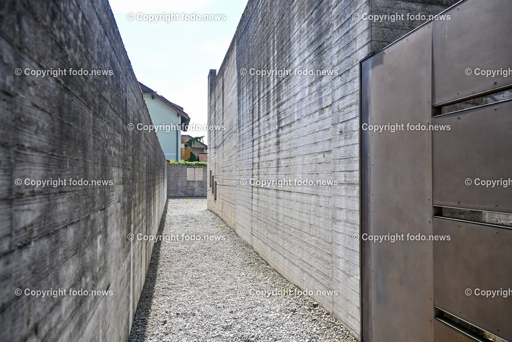 St. Georgen an der Gusen_ KZ Gedenkstaette_ 07.05.2025-9 | 07.05.2025, St. Georgen an der Gusen, AUT, Konzentrationslager Memorial, Themenbild, im Bild KZ Gedenkstaette St. Georgen an der Gusen Krematorium, Aussenlager Mauthausen Memorial, Holocaust, NS-Zeit, Erinnerungsort, Opfer, Tafeln, Namen, Geschichte