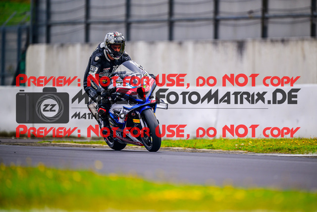 MaZZes_FotoMatrix_240831_6007705_6051 | STK1000