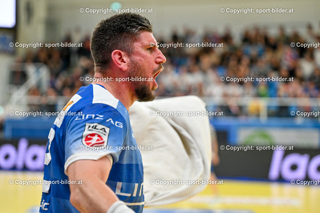 AUT, HLA, HC Linz AG vs Fivers WAT Margareten | 21.05.2024, Sporthauptschule Linz-Kleinmuenchen, AUT, HLA, HC Linz AG vs Fivers WAT Margareten, im Bild Jadranko Stojanovic (Linz)


// HLA, Handball Liga Austria Match between HC Linz AG vs Fivers WAT Margareten in Linz, Austria on 2024/05/21