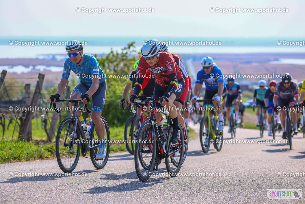 TRA_0704 | Neusiedlersee Radmarathon 2026@sportshot_your_pictrs #yourpictures#roadtowm2029 #nrm #neusiedlerseeradmarathon #neusiedlersee #neusiedlerseetourismus #burgenland #mörbisch #nrm26 #burgenlandtourismus #voglundco #poweredbyburgenlandtourismus #radsport #rad #marathon #ucigranfondo #visitburgenland #ucigranfondoworldseries