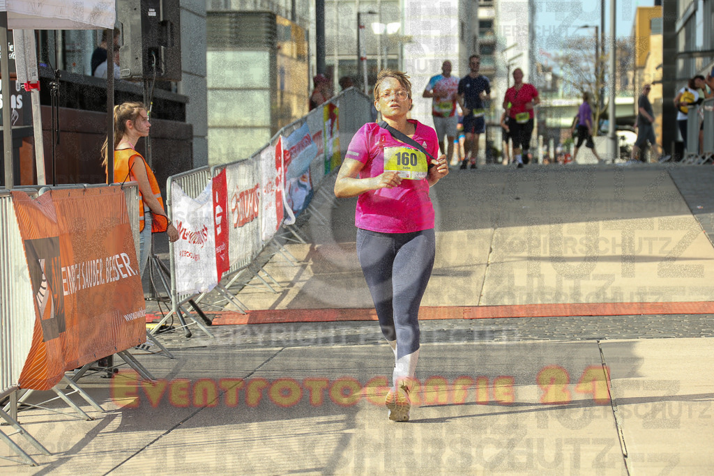 250920_1546_EX1_0651 | Sportfotografie im Rhein-Sieg Kreis, Köln, Bonn, NRW, Rheinland Pfalz, Hessen, etc. Unser Tätigkeitsfeld umfasst den Laufsport vom Volkslauf über den Marathon, Duathlon, Triathon bis zum Ultralauf wie Kölnpfad Ultra oder Schindertrail.