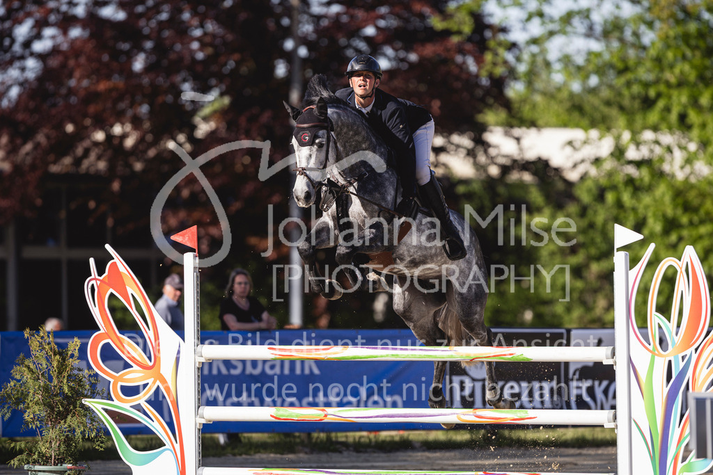 260501_Spenge_12_SprPf-M-607 | Deine schönsten Turniermomente als professionelle Fotos! Entdecke hochwertige Pferdesport-Fotografie im Online-Shop. Jetzt Fotos finden & bestellen!