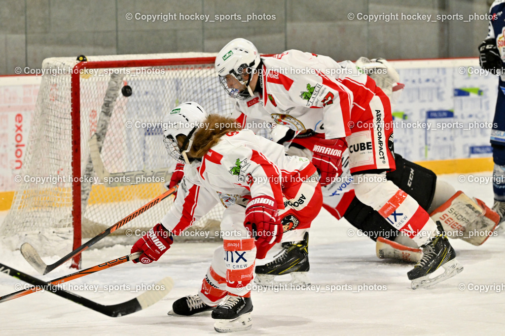 ESV FERLACH vs. ESC SOCCERZONE STEINDORF | #9 Steiner Markus ESV Ferlach, #47 Florian Martin ESV Ferlach, Tor ESC Steindorf, ESV FERLACH vs. ESC SOCCERZONE STEINDORF, ESV FERLACH vs. ESC SOCCERZONE STEINDORF am 22.11.2024 in Ferlach (Eishalle Ferlach ), Austria, (Photo by Bernd Stefan)