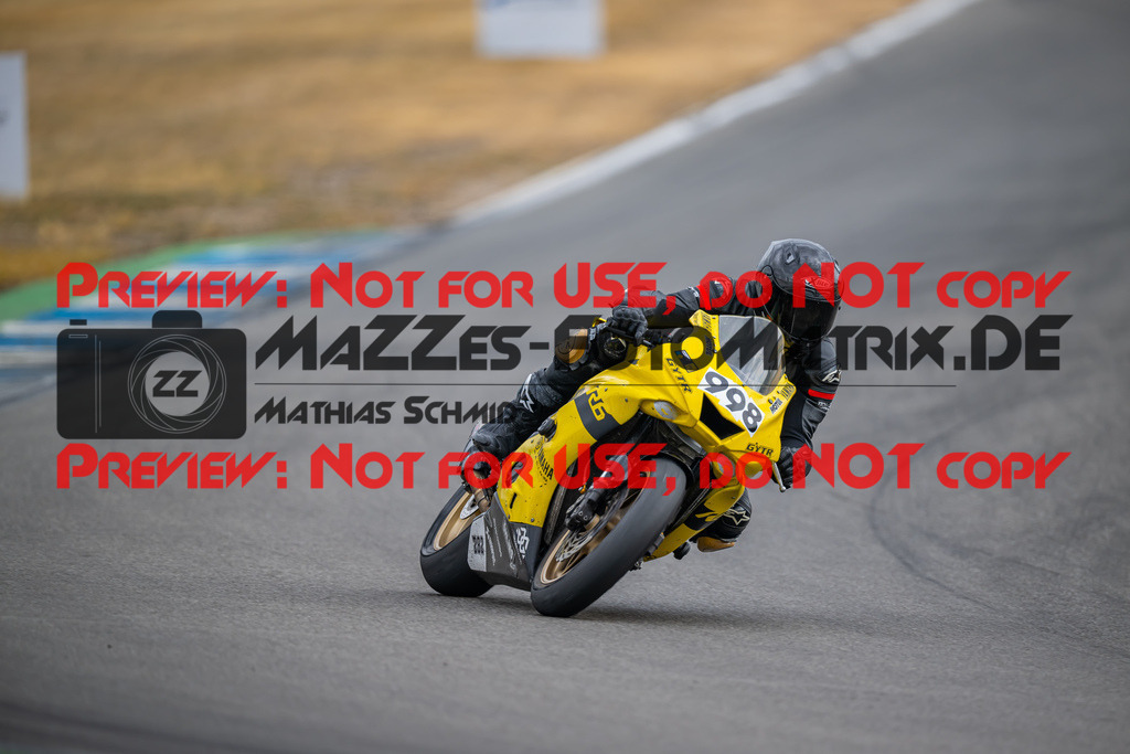MaZZes-Fotomatrix-20260809-586707 | R1