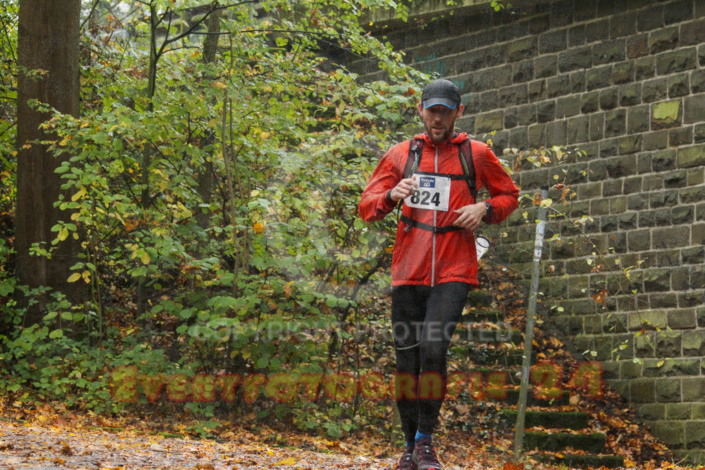 241027_0921_EV4_5585 | Sportfotografie im Rhein-Sieg Kreis, Köln, Bonn, NRW, Rheinland Pfalz, Hessen, etc. Unser Tätigkeitsfeld umfasst den Laufsport vom Volkslauf über den Marathon, Duathlon, Triathon bis zum Ultralauf wie Kölnpfad Ultra oder Schindertrail.