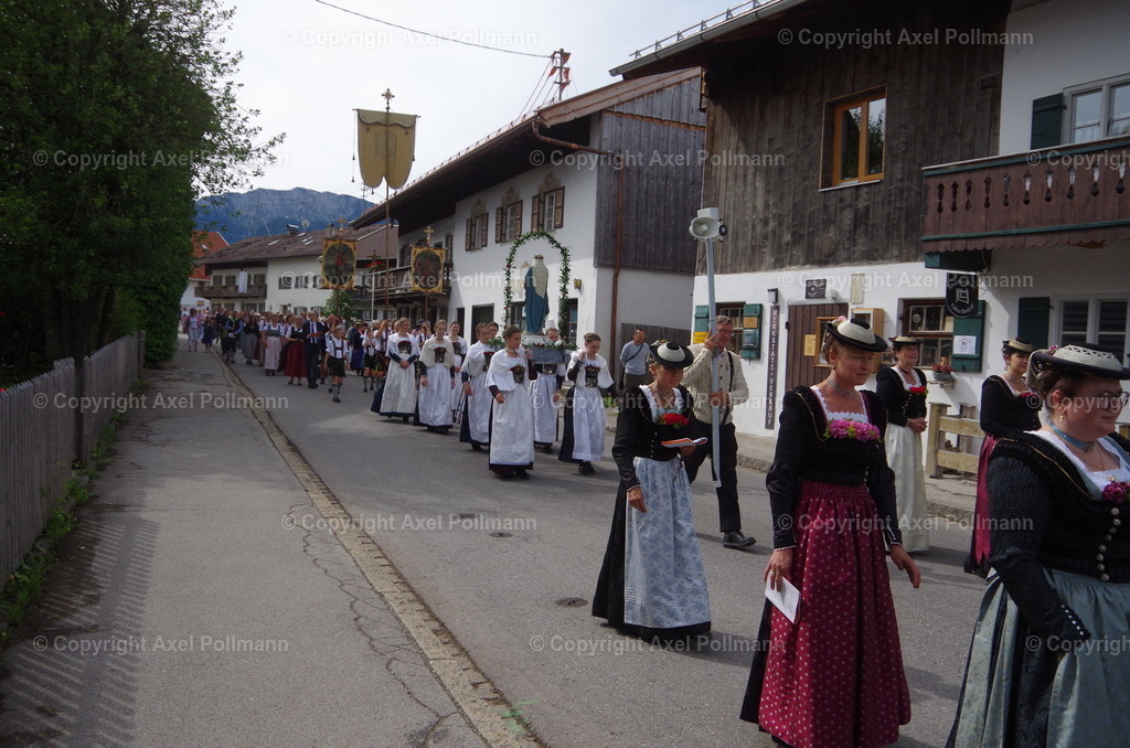 IMGP5299 | fotografiert von Axel PollmannLeonhardi Wallfahrt Benediktbeuern und Murnau, Fronleichnam, Fasching, Landschaft im Loisachtal und Benediktbeuern  - Realisiert mit Pictrs.com