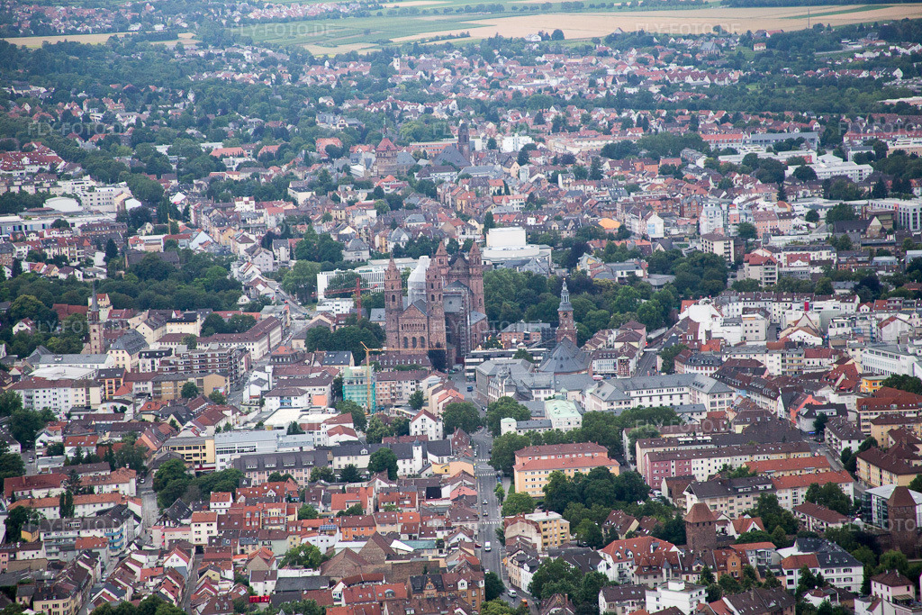 Luftbild: Dom in Worms im Bundesland Rheinland-Pfalz in Deutschland. Foto: IMG_091084.jpg vom 04.07.2016 durch Werner Riehm/FLY-FOTO.de